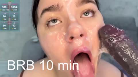 Snapshot of jennisxcharming chatting on December 18, 2024, 1:37 am Mila online show from December 18, 2024, 1:37 am