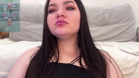 Snapshot of jennisxcharming chatting on December 29, 2024, 6:56 am Mila online show from December 29, 2024, 6:56 am