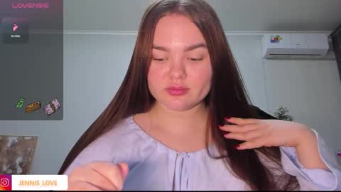 Mila online show from January 13, 2026, 12:54 pm