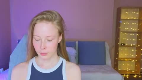Snapshot of jenny_angelok chatting on June 9, 2026, 2:17 pm Next broadcast on December 05 subject to change online show from June 9, 2026, 2:17 pm