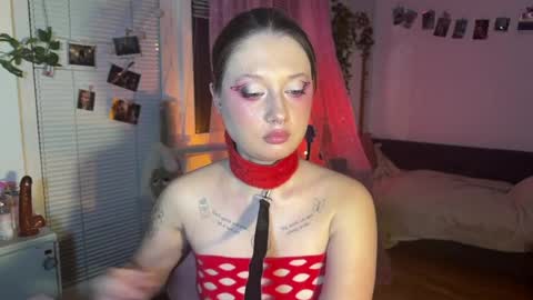 Jennifer Jenny Darling   online show from May 6, 2026, 6:13 pm