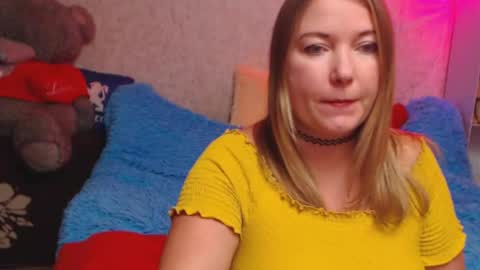 Snapshot of jenny_oliviawow chatting on November 17, 2025, 2:56 pm All the most interesting in private. my room for my smile online show from November 17, 2025, 2:56 pm