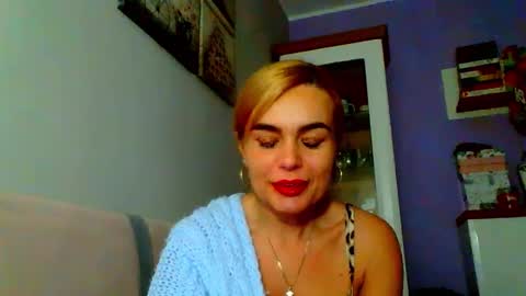 Snapshot of jenny_play1 chatting on December 2, 2024, 9:24 am Jenny online show from December 2, 2024, 9:24 am