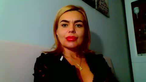 Snapshot of jenny_play1 chatting on December 9, 2024, 12:19 pm Jenny online show from December 9, 2024, 12:19 pm