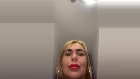 Snapshot of jenny_play1 chatting on December 19, 2024, 8:45 am Jenny online show from December 19, 2024, 8:45 am