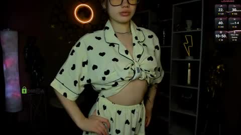 Snapshot of jenny_rill chatting on April 15, 2026, 7:43 pm Jenny online show from April 15, 2026, 7:43 pm