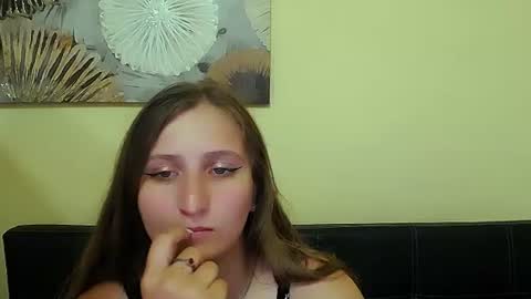 jenny_smille_ online show from June 18, 2026, 9:47 am