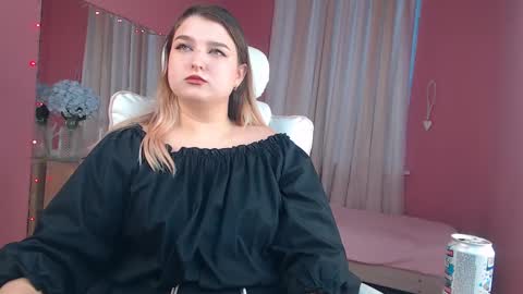Snapshot of jenny_smitx chatting on February 9, 2025, 10:53 am jenny_smitx online show from February 9, 2025, 10:53 am