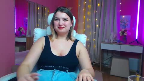 Snapshot of jenny_smitx chatting on February 19, 2025, 3:16 pm jenny_smitx online show from February 19, 2025, 3:16 pm