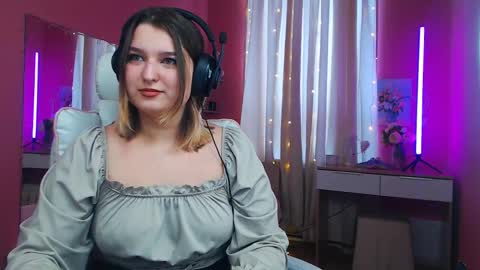 Snapshot of jenny_smitx chatting on March 7, 2025, 10:35 am jenny_smitx online show from March 7, 2025, 10:35 am