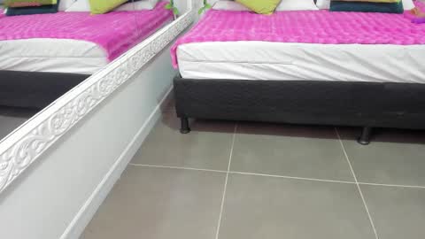 Snapshot of jenny_stark chatting on November 7, 2025, 11:43 am jenny_stark online show from November 7, 2025, 11:43 am