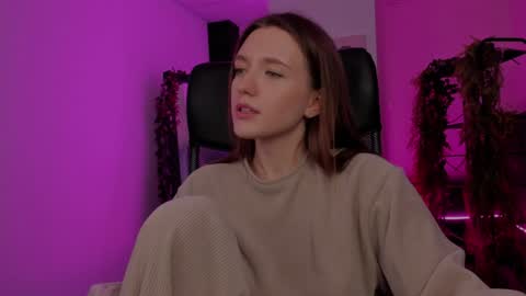 Snapshot of jennydens chatting on December 2, 2024, 5:15 am Jenny NO Nude online show from December 2, 2024, 5:15 am