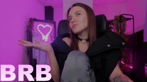 Snapshot of jennydens chatting on December 2, 2024, 8:19 am Jenny NO Nude online show from December 2, 2024, 8:19 am