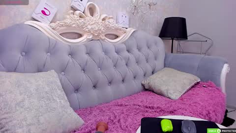 Snapshot of jennyferguson chatting on March 4, 2025, 1:45 am Jenny Ferguson online show from March 4, 2025, 1:45 am