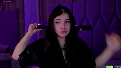 Snapshot of jennyferguson chatting on September 17, 2025, 6:59 am Jenny Ferguson online show from September 17, 2025, 6:59 am