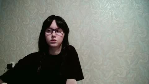 Snapshot of jennyolset chatting on October 29, 2025, 9:22 am JennyOlset online show from October 29, 2025, 9:22 am