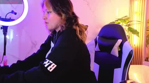 Jeonmei tp    2130- 600 online show from February 24, 2026, 1:53 pm