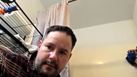 Snapshot of jerbonezgood chatting on January 16, 2026, 12:25 am Lous online show from January 16, 2026, 12:25 am