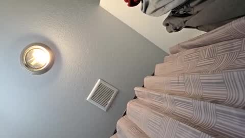 Snapshot of jerbonezgood chatting on February 26, 2026, 7:51 am Lous online show from February 26, 2026, 7:51 am