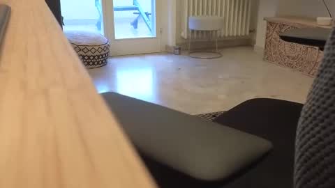 Machine  Sperme  online show from March 1, 2025, 3:27 pm