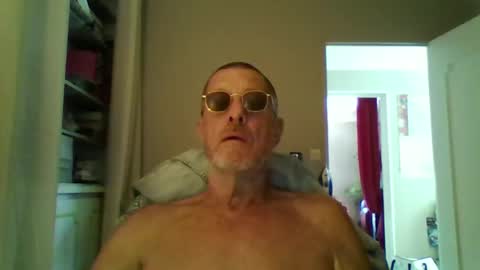 jerflor online show from September 11, 2025, 1:55 pm