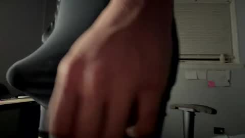 jerimiahslhong online show from November 7, 2025, 1:38 am