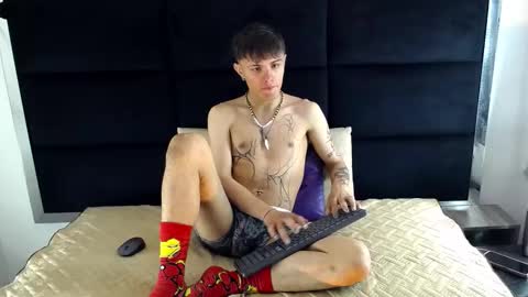 Snapshot of jerom_xx chatting on November 11, 2025, 7:58 pm Jerom xx online show from November 11, 2025, 7:58 pm