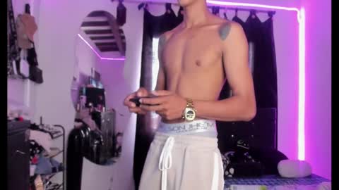 Snapshot of jeronxtapion chatting on March 11, 2025, 3:12 pm Tapion online show from March 11, 2025, 3:12 pm