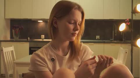 Snapshot of jerrybenear chatting on October 21, 2025, 3:24 pm Molly online show from October 21, 2025, 3:24 pm