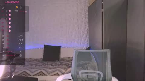 Snapshot of jerrybomb_ chatting on October 1, 2025, 11:49 am Jerrybomb online show from October 1, 2025, 11:49 am