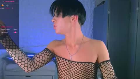 Snapshot of jerrybomb_ chatting on November 18, 2025, 4:06 am Jerrybomb online show from November 18, 2025, 4:06 am