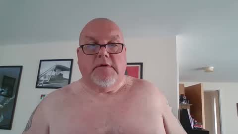 Snapshot of jerseyhammer01 chatting on September 28, 2025, 7:47 am Harry online show from September 28, 2025, 7:47 am