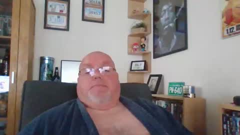 Snapshot of jerseyhammer01 chatting on September 29, 2025, 7:46 am Harry online show from September 29, 2025, 7:46 am