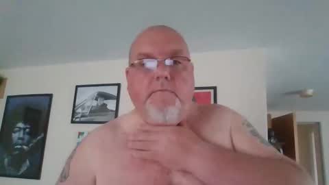 Snapshot of jerseyhammer01 chatting on October 9, 2025, 8:01 am Harry online show from October 9, 2025, 8:01 am