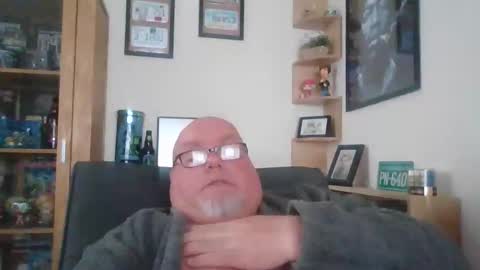 Snapshot of jerseyhammer01 chatting on October 18, 2025, 8:59 am Harry online show from October 18, 2025, 8:59 am