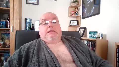 Snapshot of jerseyhammer01 chatting on November 1, 2025, 9:33 am Harry online show from November 1, 2025, 9:33 am