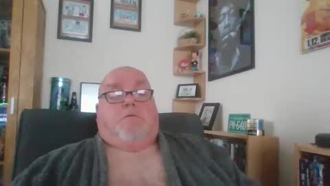 Snapshot of jerseyhammer01 chatting on November 12, 2025, 8:26 am Harry online show from November 12, 2025, 8:26 am