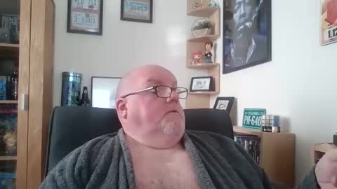 Snapshot of jerseyhammer01 chatting on November 19, 2025, 10:26 am Harry online show from November 19, 2025, 10:26 am