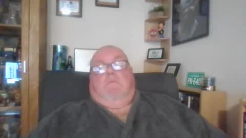 Snapshot of jerseyhammer01 chatting on November 26, 2025, 8:26 am Harry online show from November 26, 2025, 8:26 am