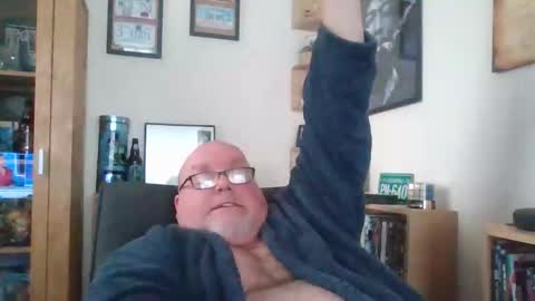 Snapshot of jerseyhammer01 chatting on January 7, 2026, 10:18 am Harry online show from January 7, 2026, 10:18 am