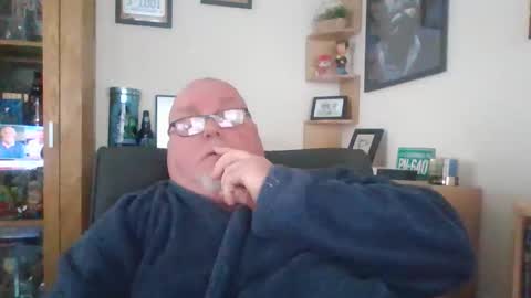 Snapshot of jerseyhammer01 chatting on February 9, 2026, 9:13 am Harry online show from February 9, 2026, 9:13 am