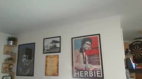 Snapshot of jerseyhammer01 chatting on February 11, 2026, 7:19 pm Harry online show from February 11, 2026, 7:19 pm