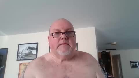 Snapshot of jerseyhammer01 chatting on February 22, 2026, 11:42 am Harry online show from February 22, 2026, 11:42 am