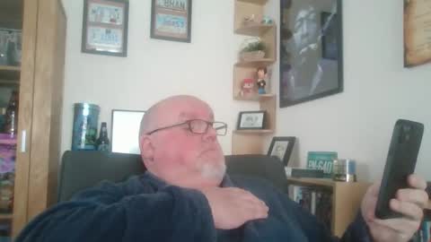 Snapshot of jerseyhammer01 chatting on April 7, 2026, 7:42 am Harry online show from April 7, 2026, 7:42 am