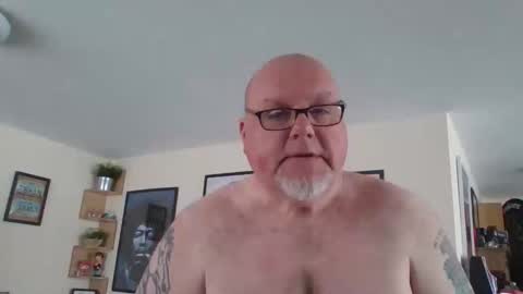 Snapshot of jerseyhammer01 chatting on April 8, 2026, 10:04 am Harry online show from April 8, 2026, 10:04 am