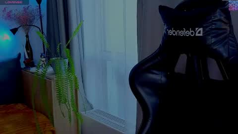  JessieVibes online show from April 21, 2026, 2:12 pm