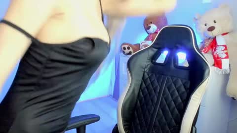 Snapshot of jess1ca_rabb1t chatting on December 11, 2024, 6:36 am jess1ca_rabb1t online show from December 11, 2024, 6:36 am