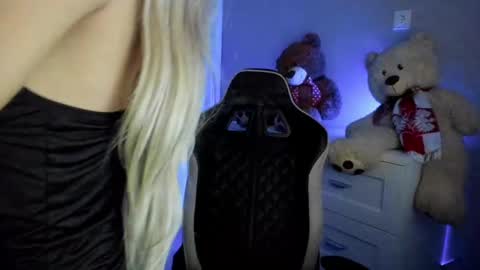 Snapshot of jess1ca_rabb1t chatting on January 22, 2025, 9:46 am jess1ca_rabb1t online show from January 22, 2025, 9:46 am