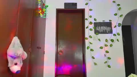 Snapshot of jess_sweett chatting on June 28, 2026, 7:42 pm Jessica online show from June 28, 2026, 7:42 pm