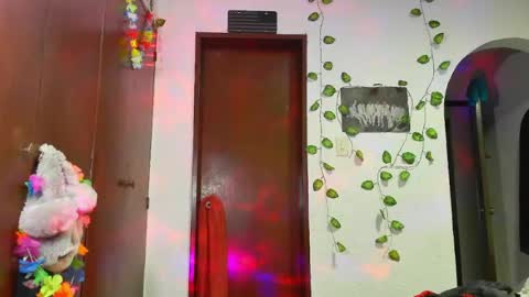 Snapshot of jess_sweett chatting on July 5, 2026, 5:47 am Jessica online show from July 5, 2026, 5:47 am